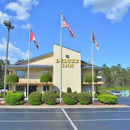 Deluxe Inn - Fayetteville I-95 Exterior photo